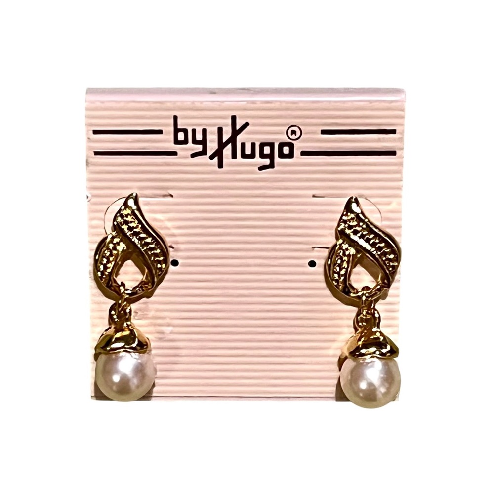 Vintage By Hugo Gold Tone Pearl Drop Earrings